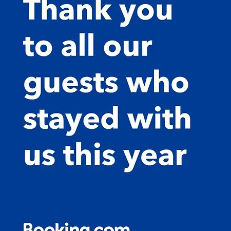 With Private Garden - Location Apartment *